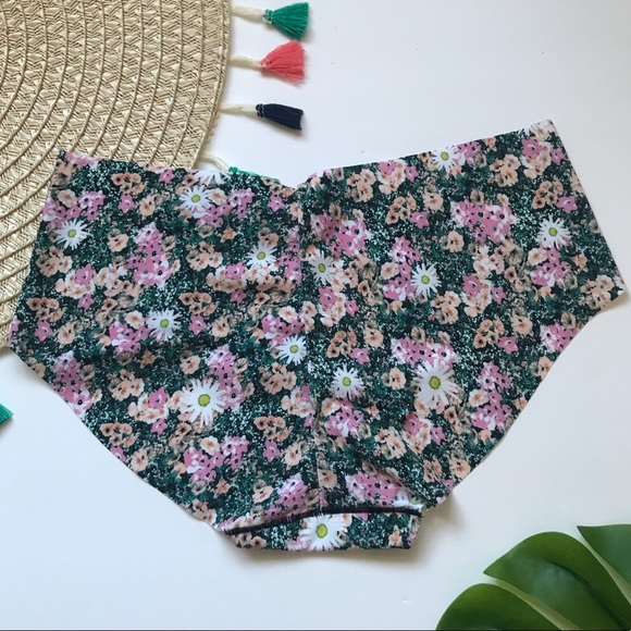 Victoria’s Secret No Show Hiphugger Panty Green Ditzy Garden Small NEW - Picture 2 of 3